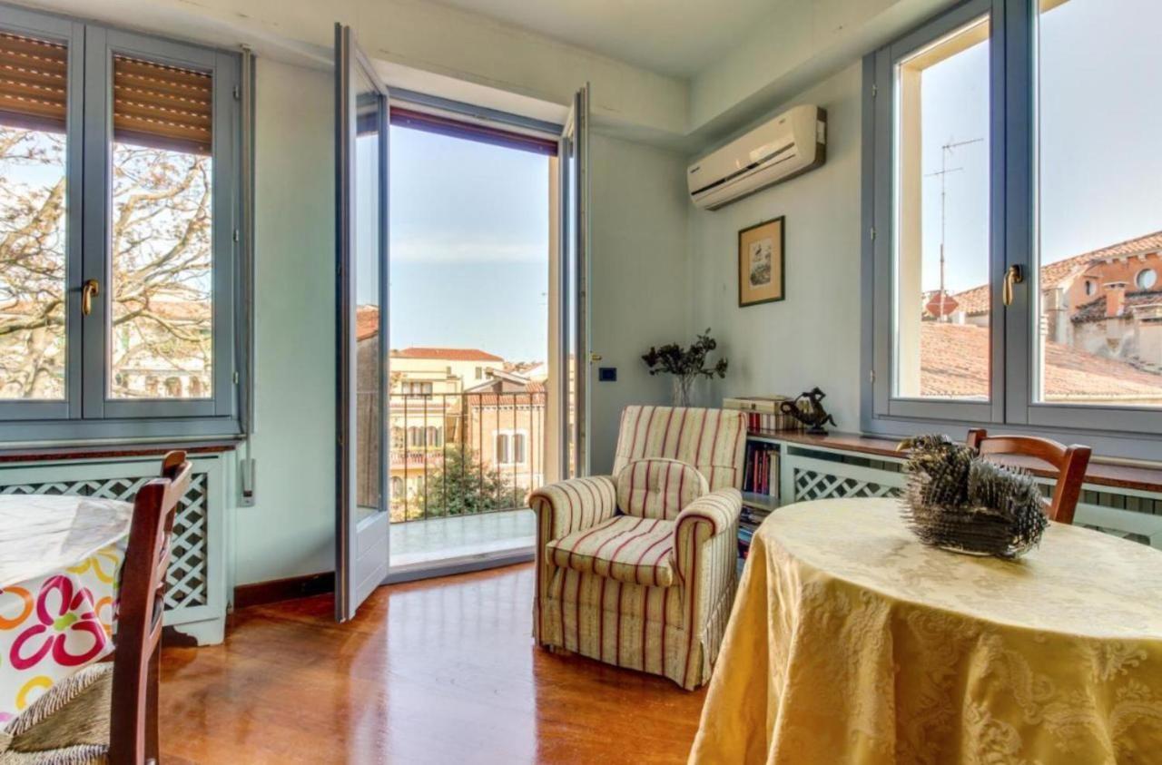 San Vio Dorsoduro Academia By Halldis Venezia